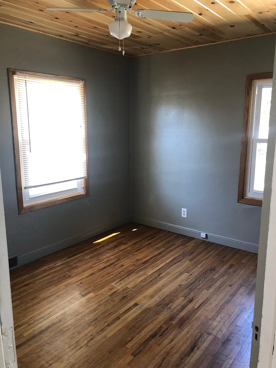 Bedroom 1 - 1010 Irvine Ave NW #1