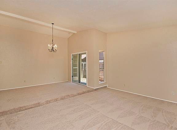 5th image of 2821 Clover Valley Dr