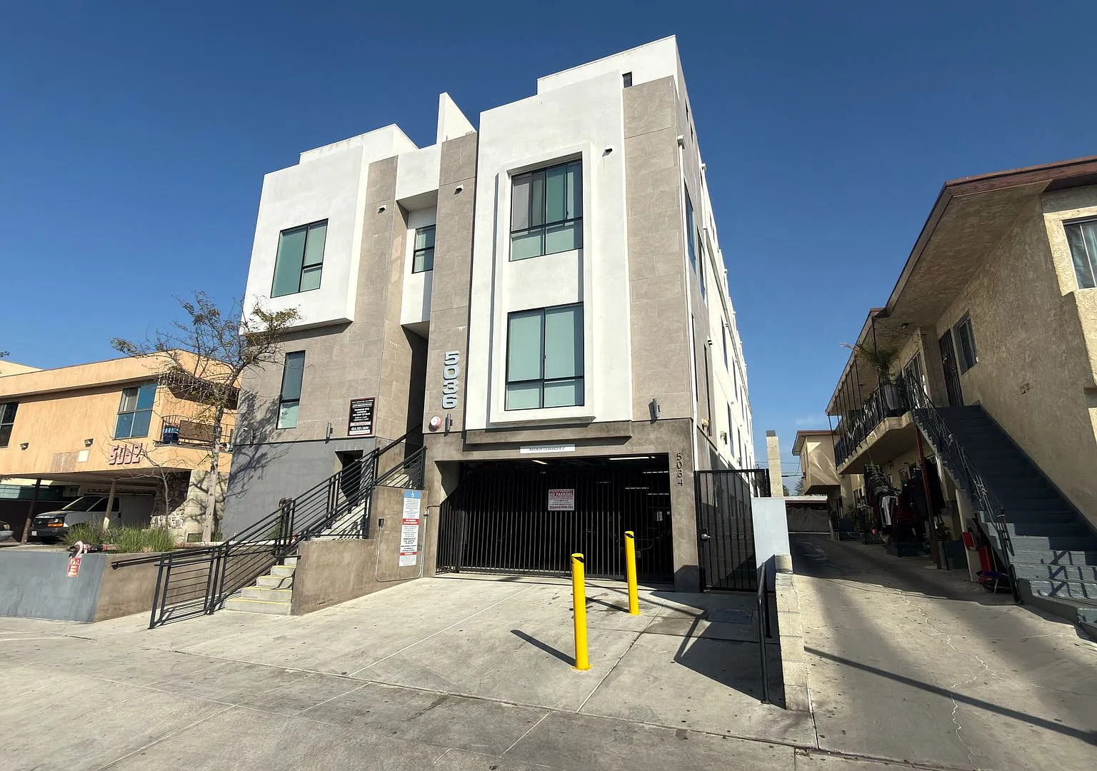 5036 S Slauson Ave — Photo 2