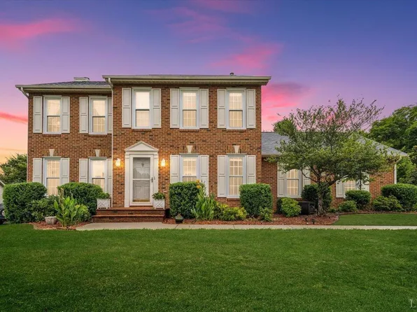 308 Applewood Dr, Roanoke, VA 24019