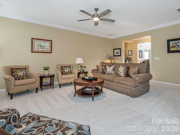 4th image of 4121 Oakton Ridge Ct