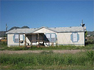 2nd image of 4002 Peach Tree Cir