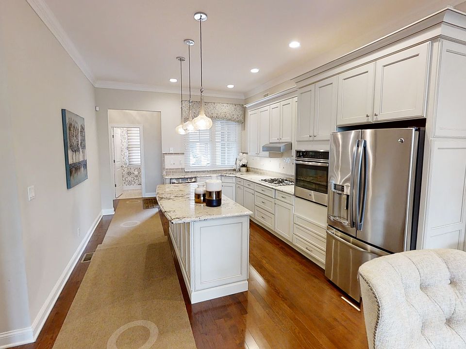 1st image of 122 James Way