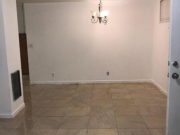 5th image of 820 B St SE