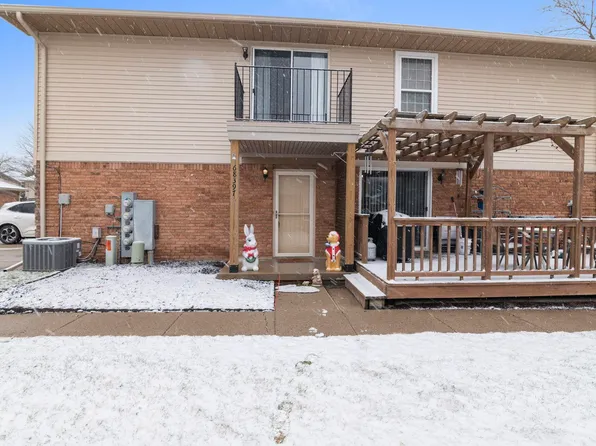 68397 Rosewood Ln, Richmond, MI 48062