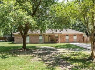 137 Gainer Rd, Lufkin, TX 75901