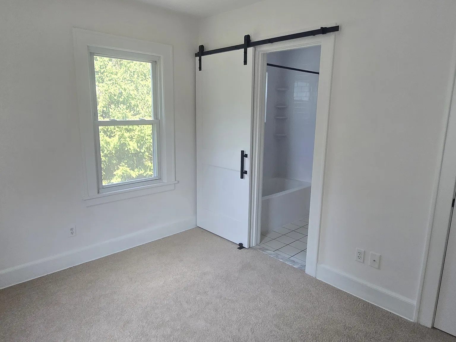 2 bed, 800 sqft, $2,900 — Photo 3