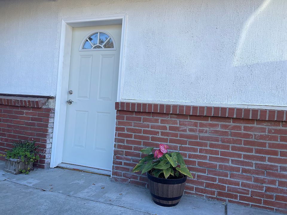 1st image of 1313 Mariposa Dr #A
