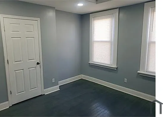 2882 Mayfield Ave — Photo 9