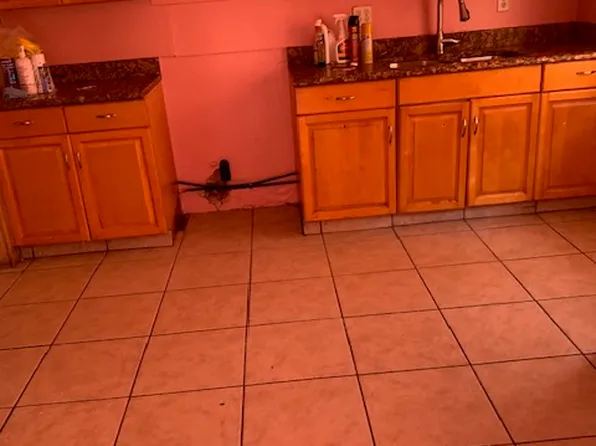 1104 Westminster St W, Lehigh Acres, FL 33936