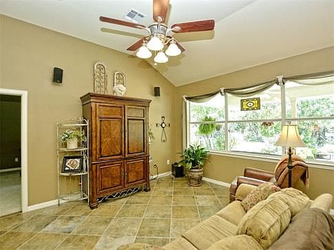 5th image of 114 Boulderwood Dr
