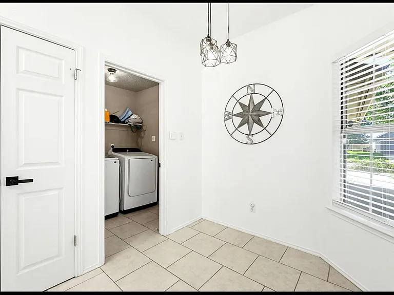 4215 Telluride Dr — Photo 14
