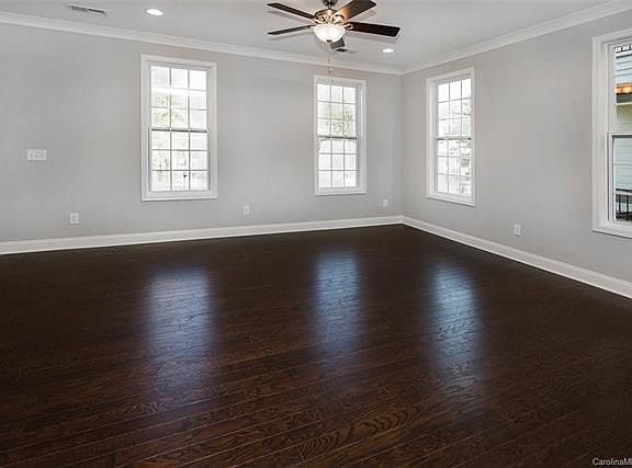 2nd image of 118B Mint Ave #902