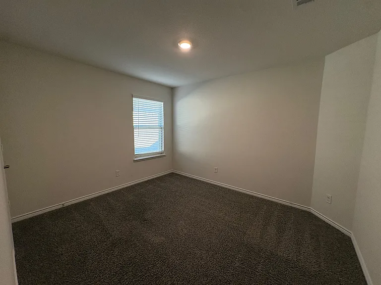 610 Union Dr — Photo 27
