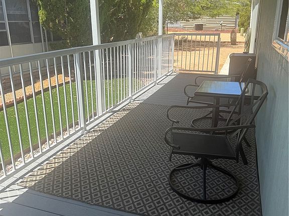 4th image of 7501 Palm Ave