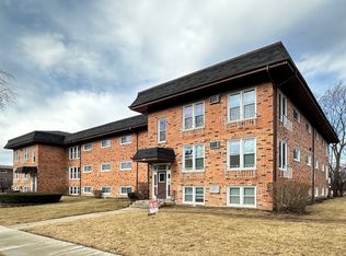 430 W Stevens Dr #401, Addison, IL 60101