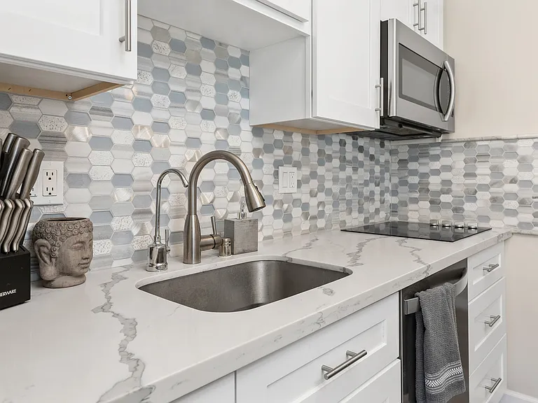 220 Coast Blvd #D — Photo 12