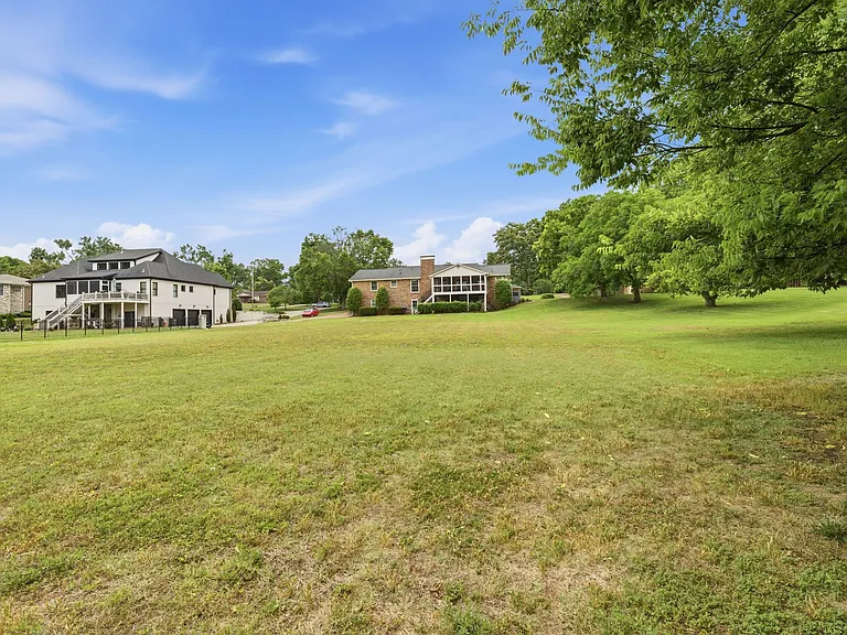 213 Rising Sun Ln — Photo 35