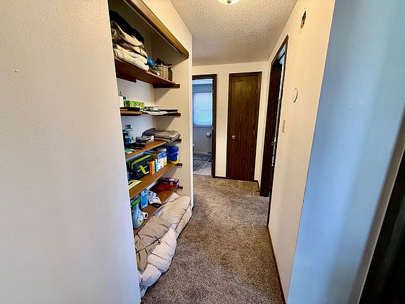 4th image of 902 Cedar River Dr NW #1