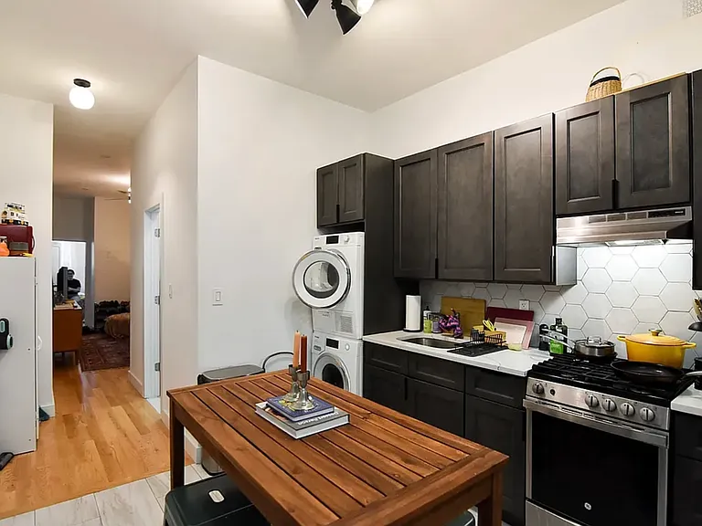955 Grand St #1L — Photo 1
