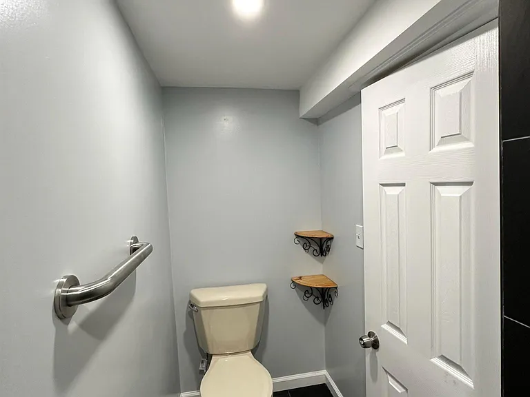 750 S Springfield Ave — Photo 10