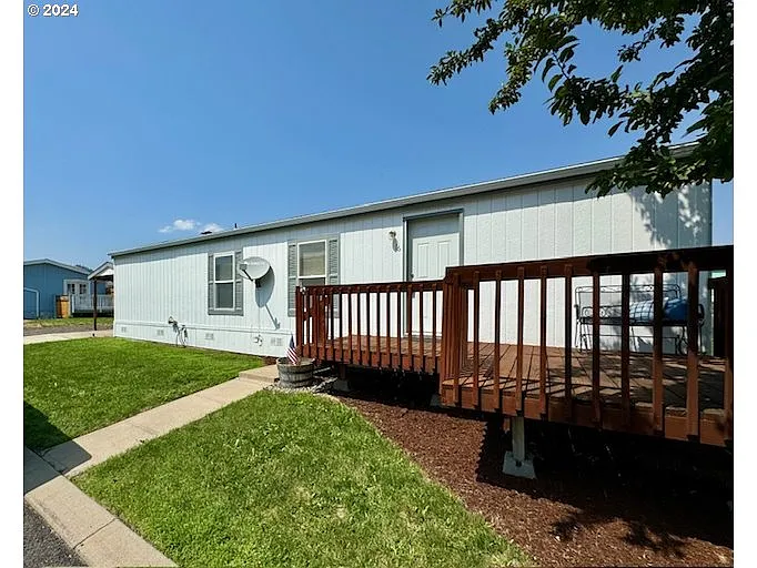 313 12th St Unit 16 photo 1