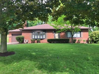 212 Clarendon Ave, Lower Burrell, PA, 15068