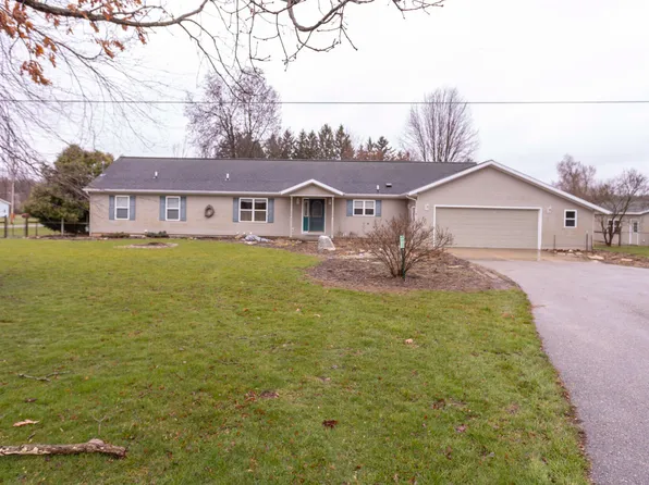 10013 W Baker Rd, Greenville, MI 48838