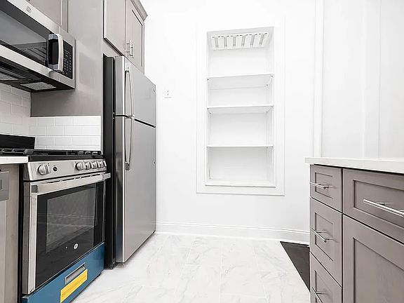 4th image of 1226 2nd Ave APT 1A