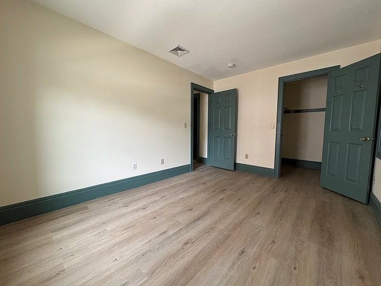 500-301 Howe Ave #301A — Photo 4