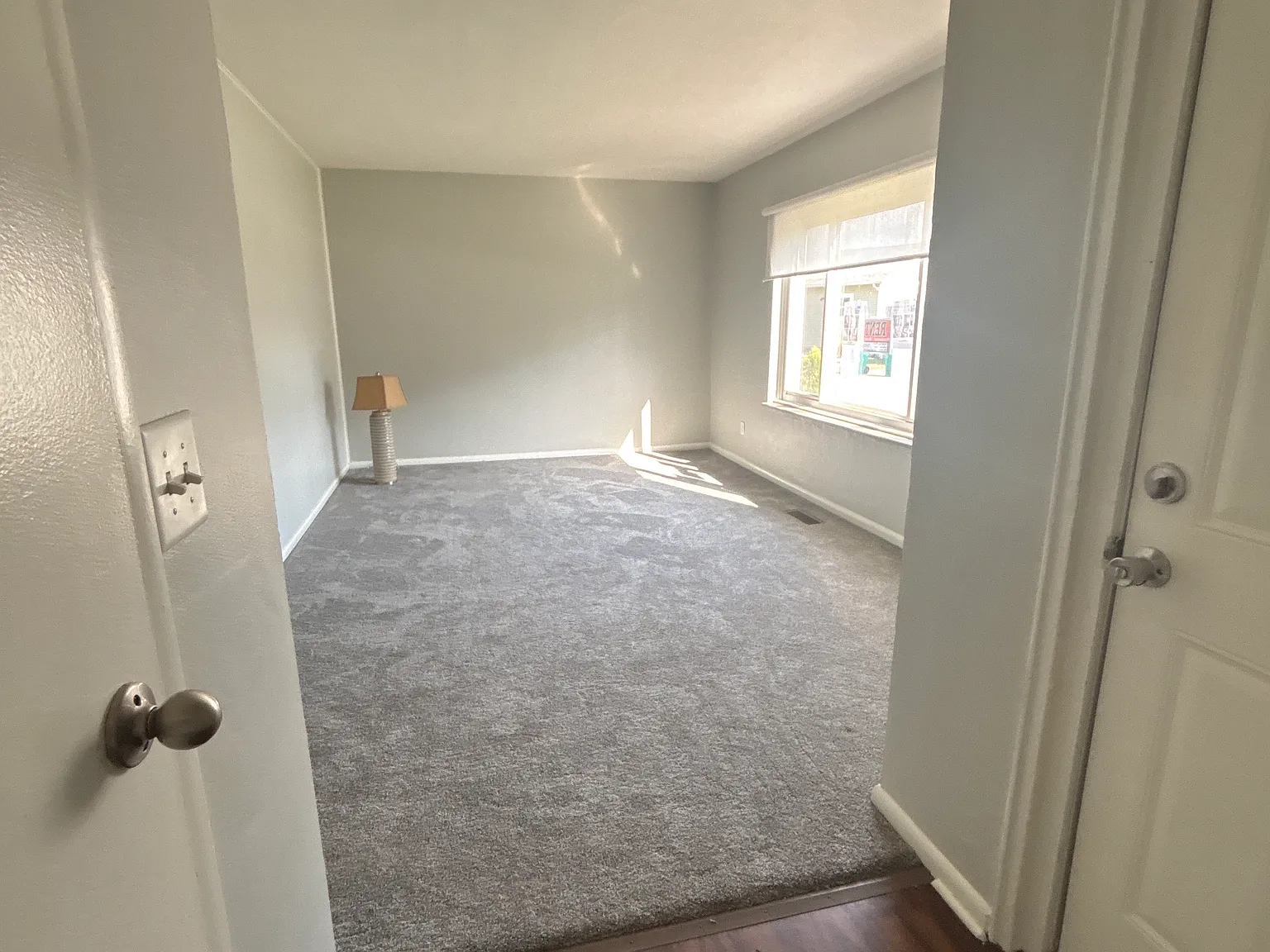 2 bed, 1000 sqft, $1,200 — Photo 2