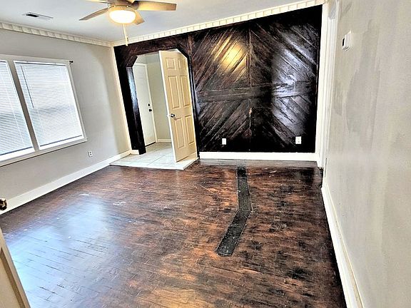 5th image of 614 3rd Ave SW #B