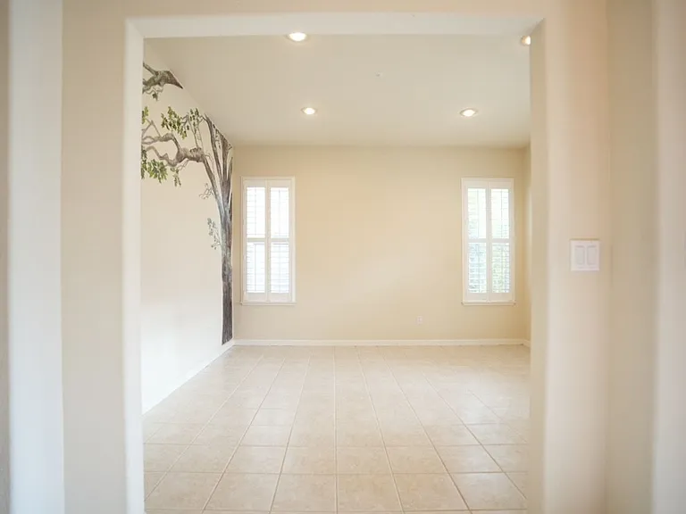 54 Summerbrooke Cir — Photo 5