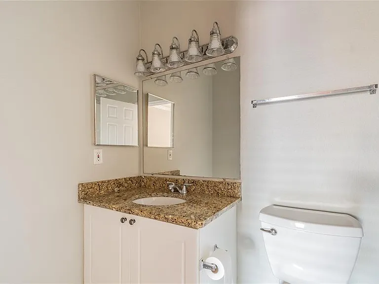 2265 Portofino Pl #21212 — Photo 17