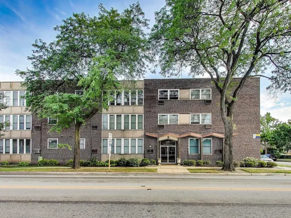 1333 W Touhy Ave APT 102, Park Ridge, IL 60068