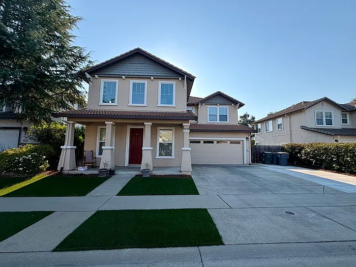 4037 Hunter Oaks Ln — Photo 1
