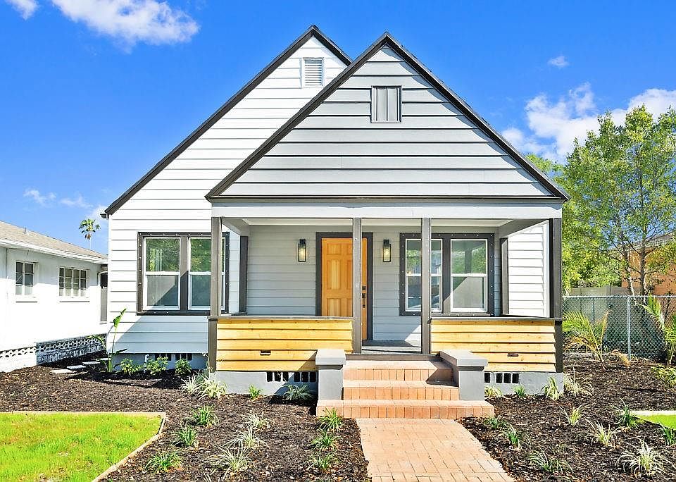 1st image of 4055 1st Ave N