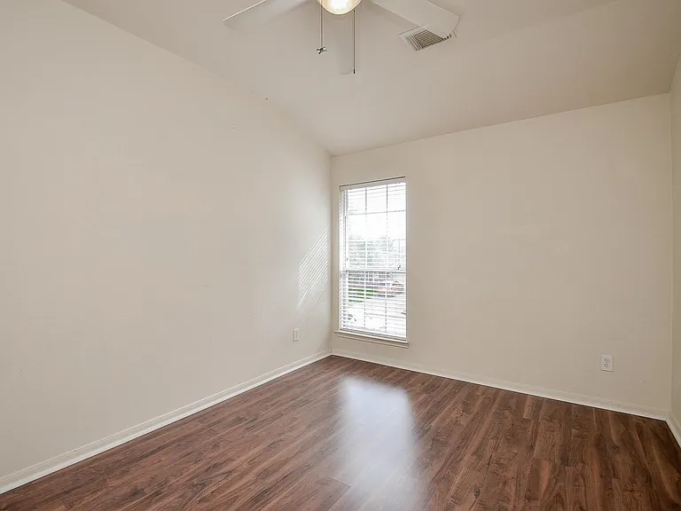 20903 Hamlet Ridge Ln — Photo 35