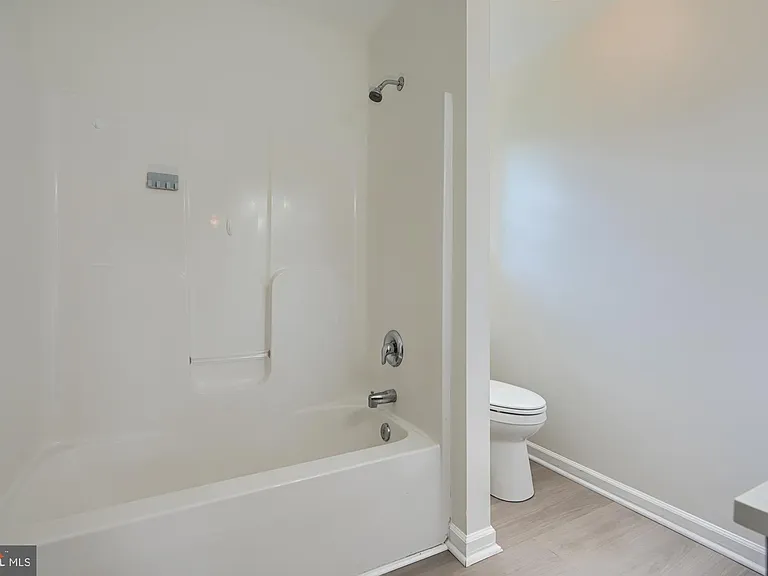 605 N Paradise Rd — Photo 28