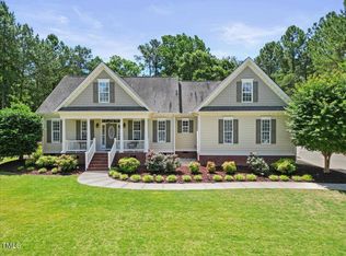 113 Cedardale Ct, Clayton, NC 27520