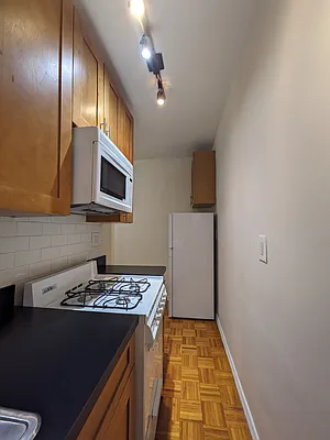 Rented by City & Suburban | media 6