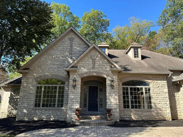 5055 Slate Run Woods Ct, Columbus, OH 43220