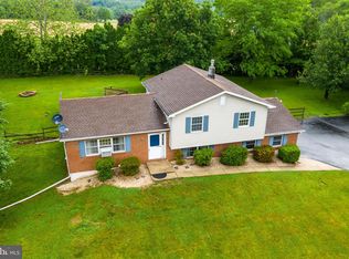 227 Pine Forge Rd, Douglassville, PA 19518