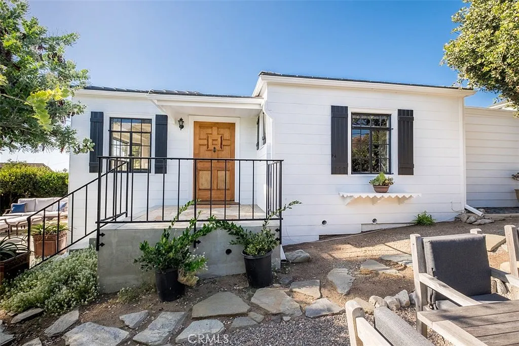 3 bed, 2.5 bath, 1533 sqft, $17,500 — Photo 1