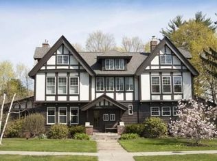 139 Madison Ave, Holyoke, MA 01040