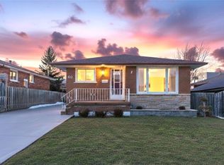 60 Champlain Ave, Hamilton, ON L8G 2H7