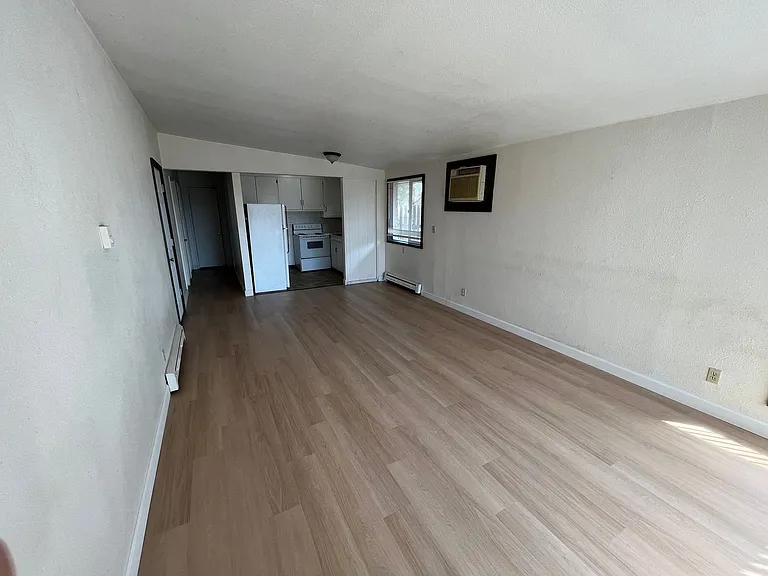 1619 W Pheasant St — Photo 27