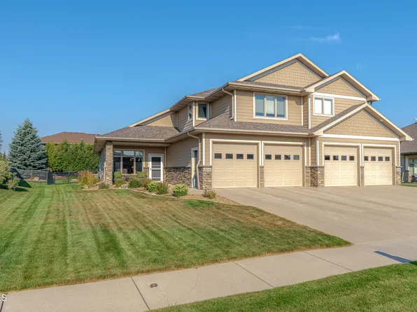 3216 Chisholm Trl, Bismarck, ND 58503