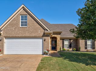 3066 Greenhouse Dr, Southaven, MS 38672