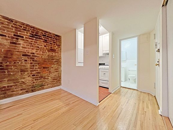 5th image of 437 W 48th St APT 3A